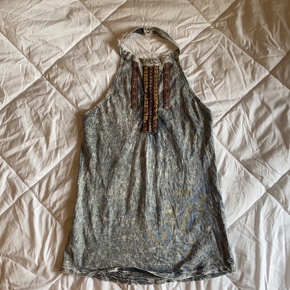 Halter top